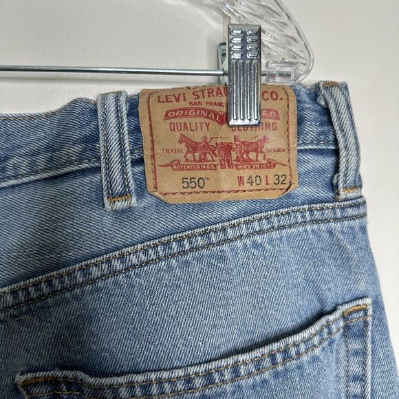 Levis 505 Relaxed Fit Jeans Mens 40X32 Blue Straight Denim Medium Wash - Picture 6 of 12